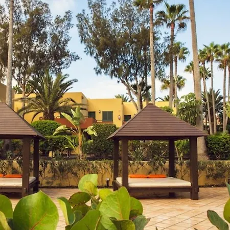 Апартаменты Walking To The *